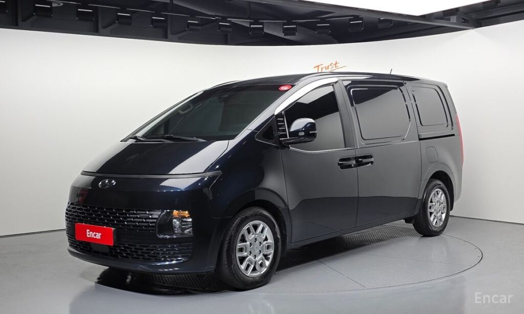 Hyundai Staria 2022