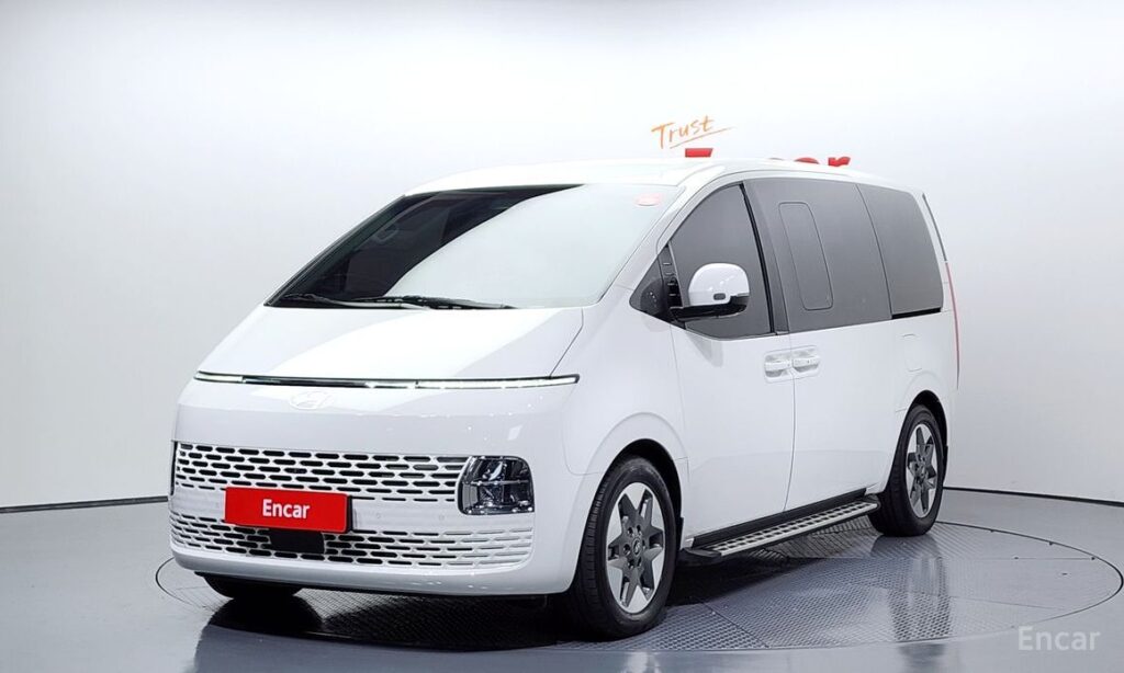 Hyundai Staria 2025