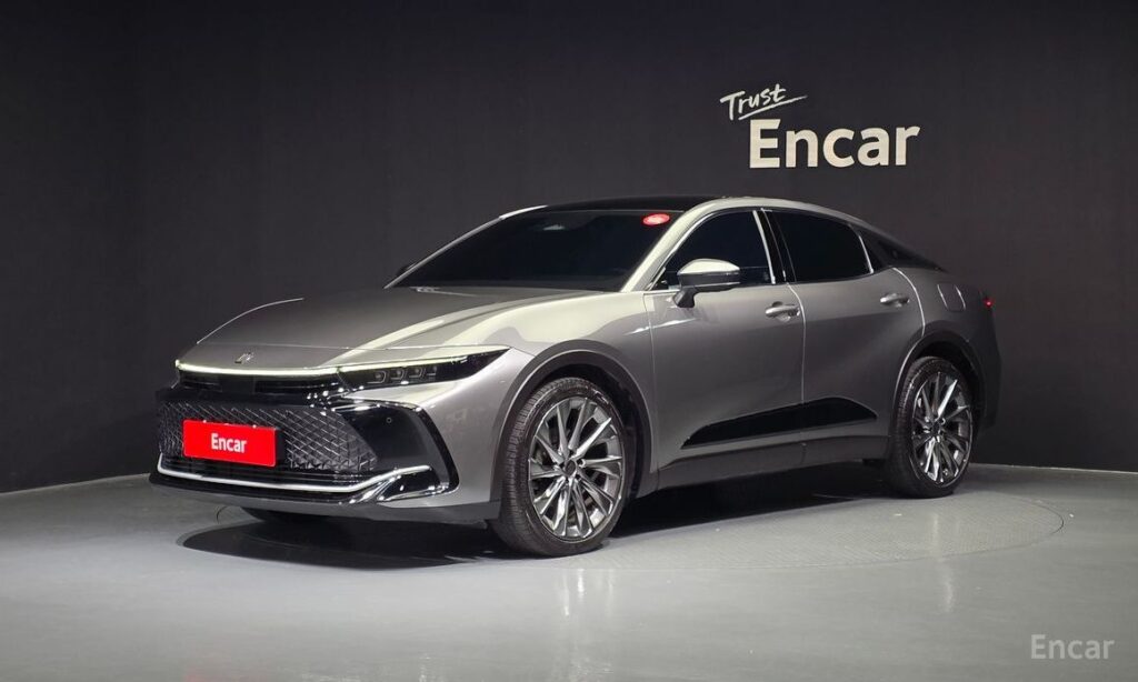 Toyota Crown 2023