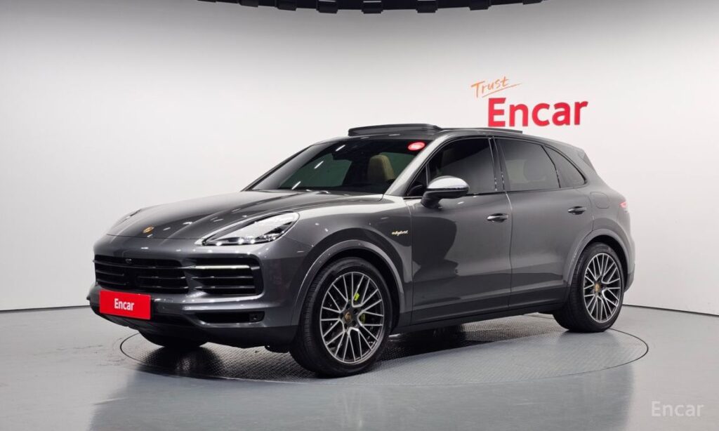 Porsche Cayenne 2021
