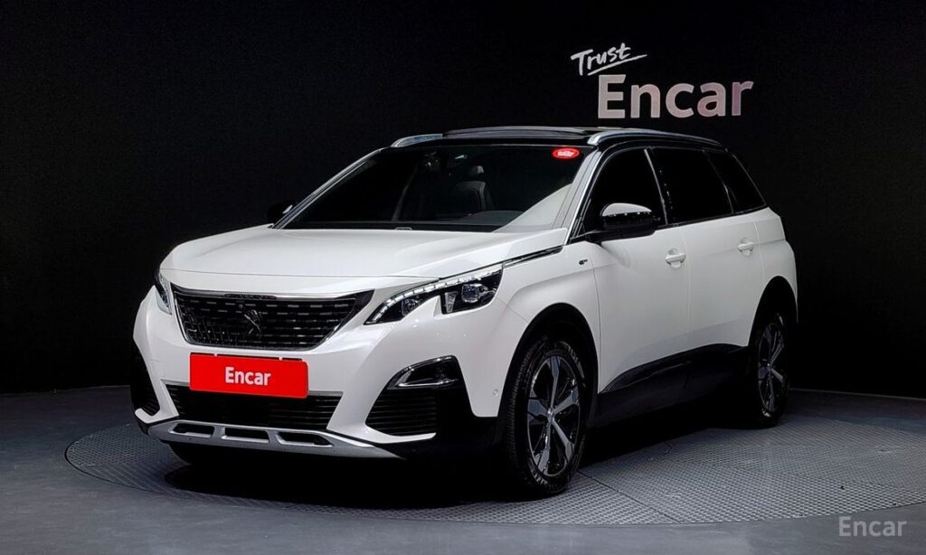 Peugeot 5008 2021