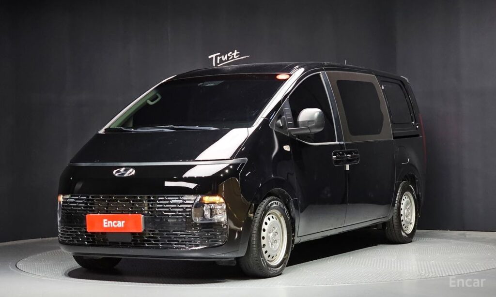 Hyundai Staria 2022
