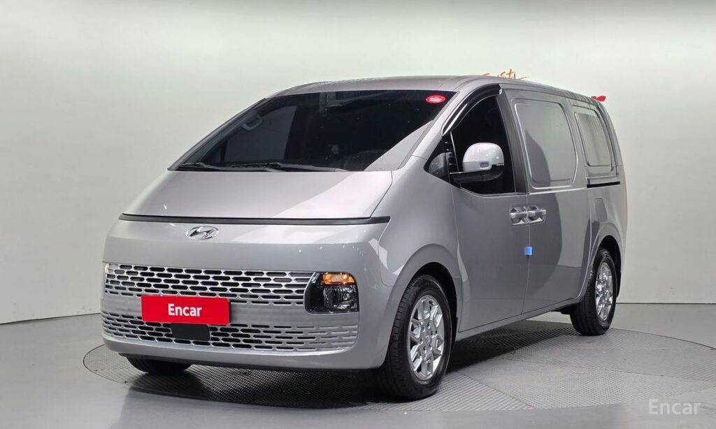 Hyundai Staria 2024