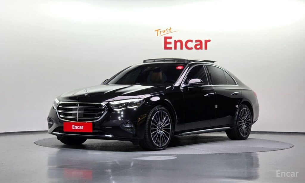 Mercedes-Benz E-Class 2024