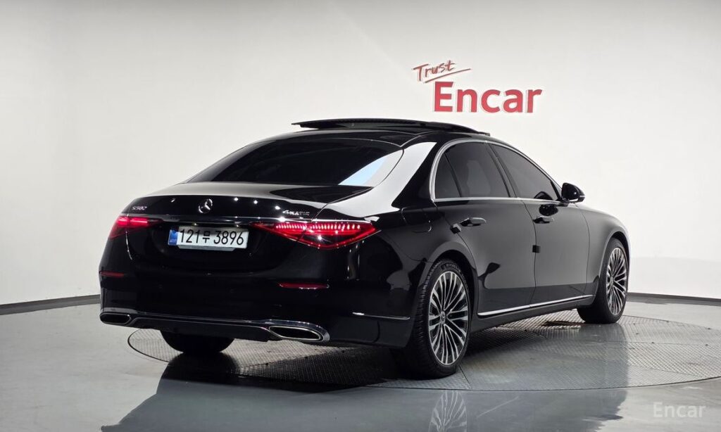 Mercedes-Benz S-Class 2023