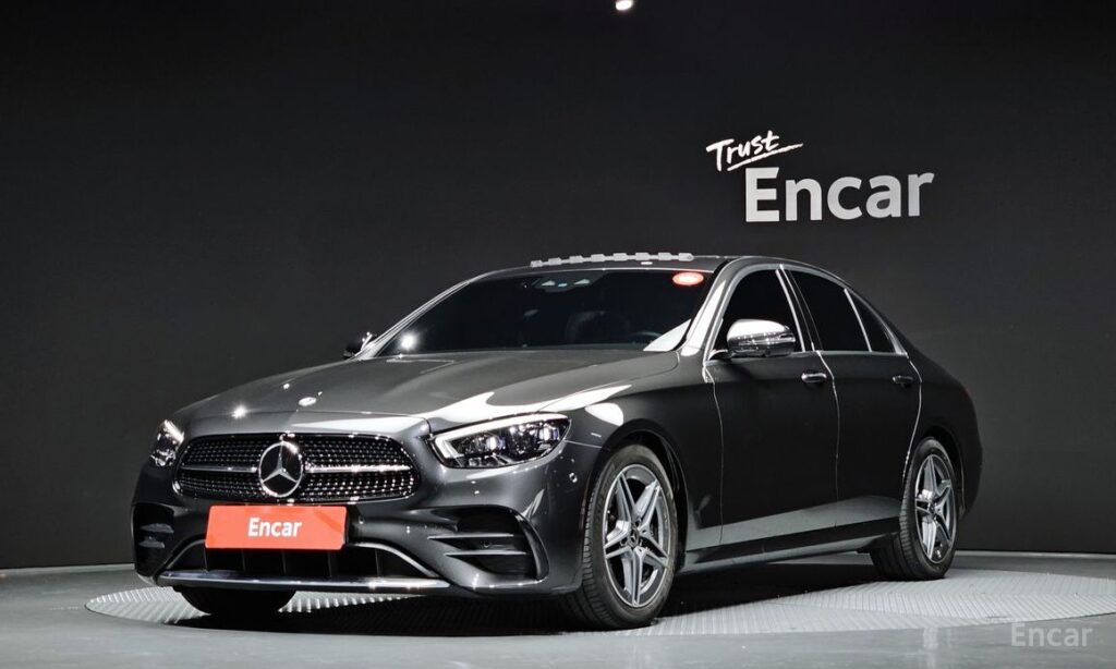 Mercedes-Benz E-Class 2023