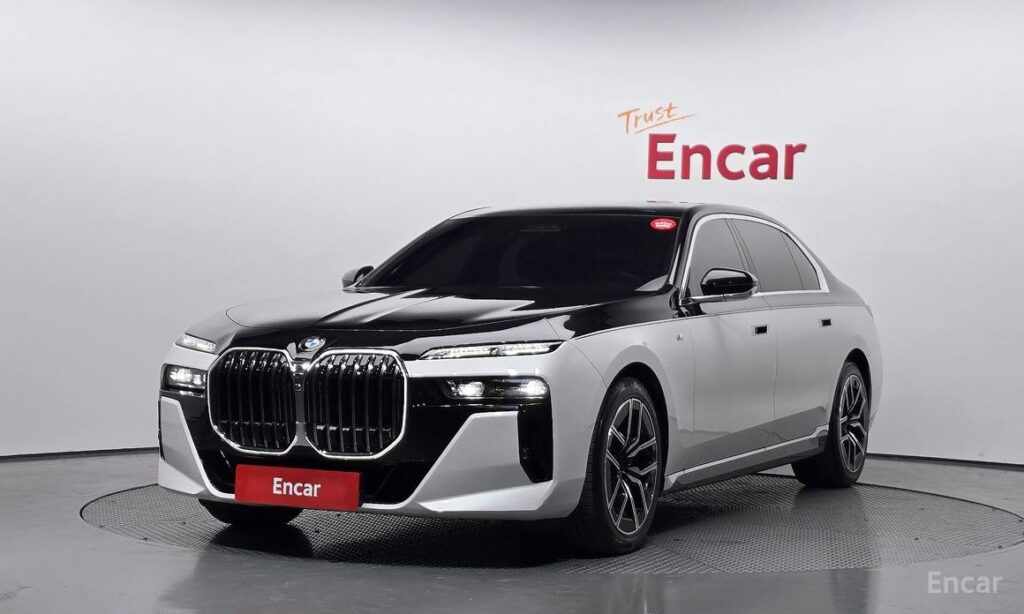BMW 7-Series 2024