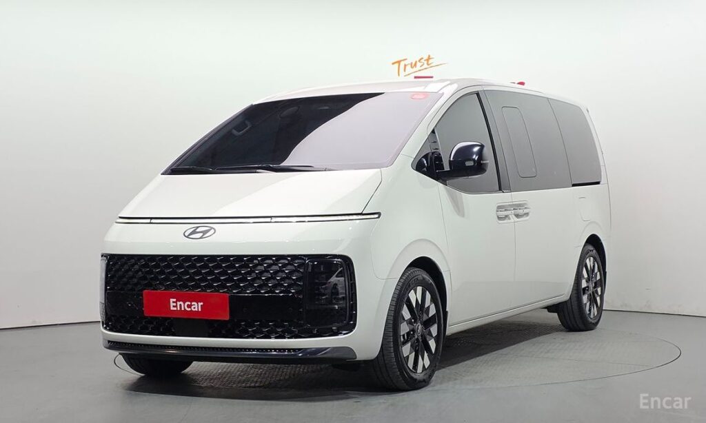 Hyundai Staria 2025