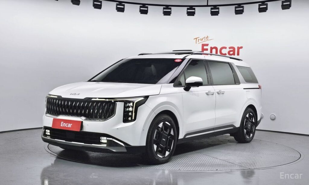 Kia Canival 2024