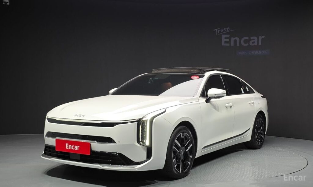 Kia K8 2025
