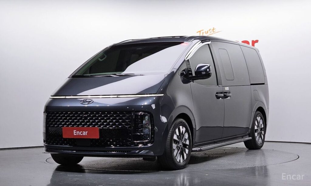 Hyundai Staria 2024