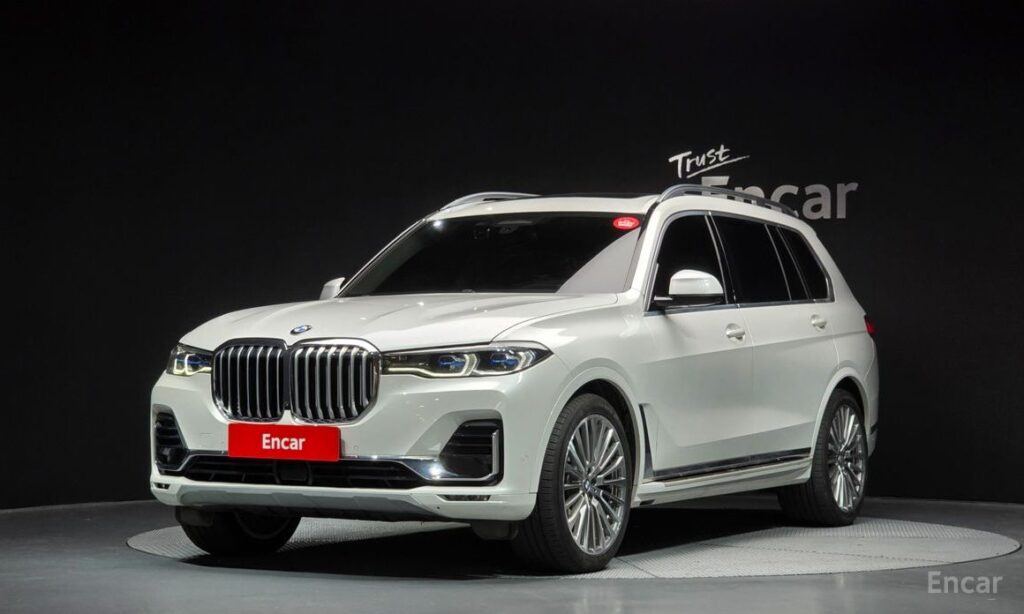 BMW X7 2021