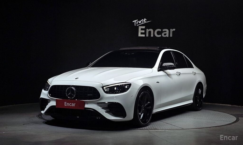 Mercedes-Benz E-Class 2023