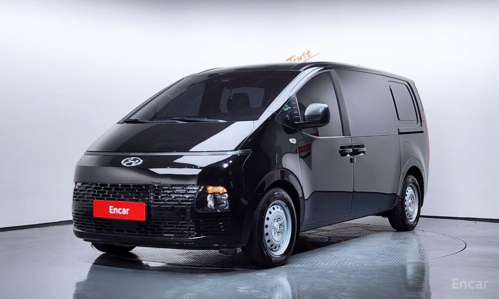 Hyundai Staria 2023