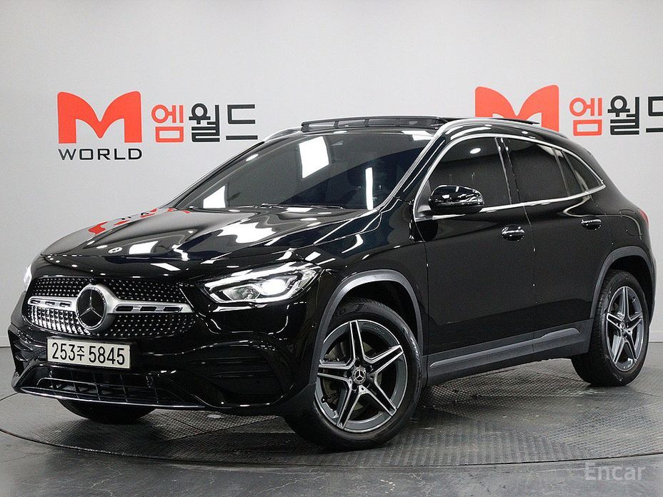 Mercedes-Benz GLA-Class 2023