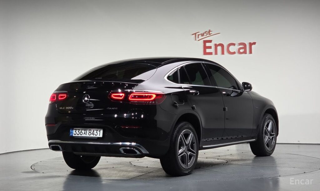 Mercedes-Benz GLC-Class 2021