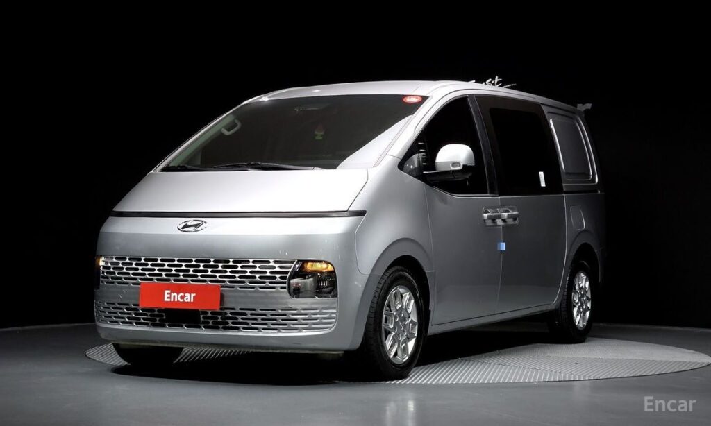Hyundai Staria 2023