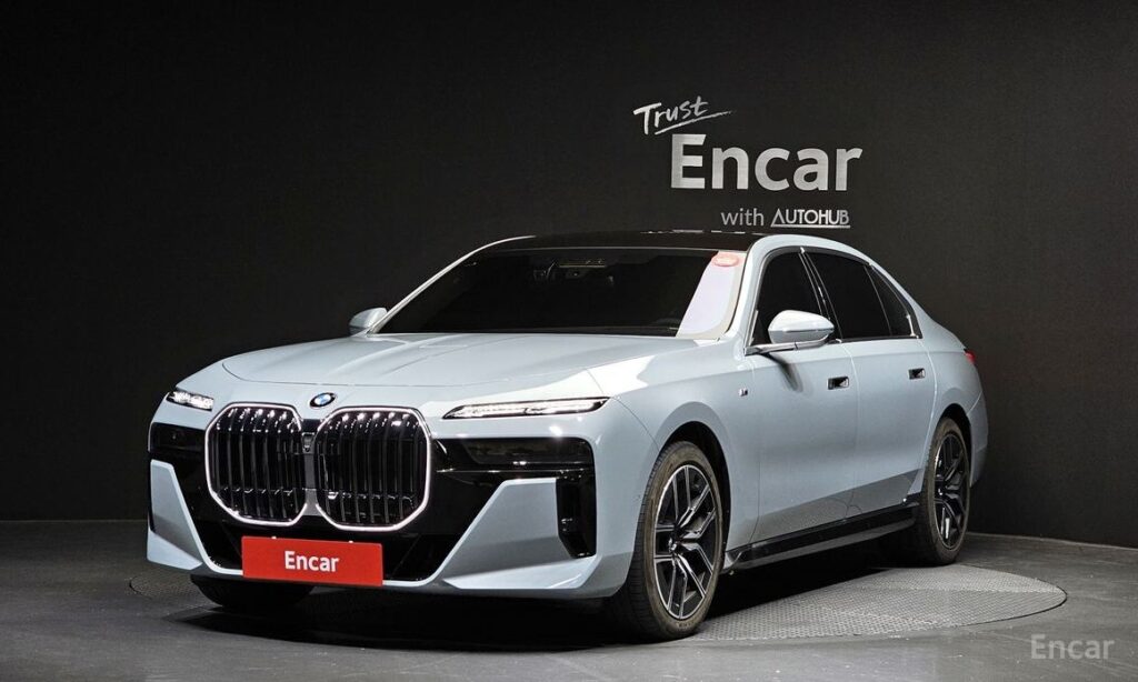 BMW 7-Series 2025