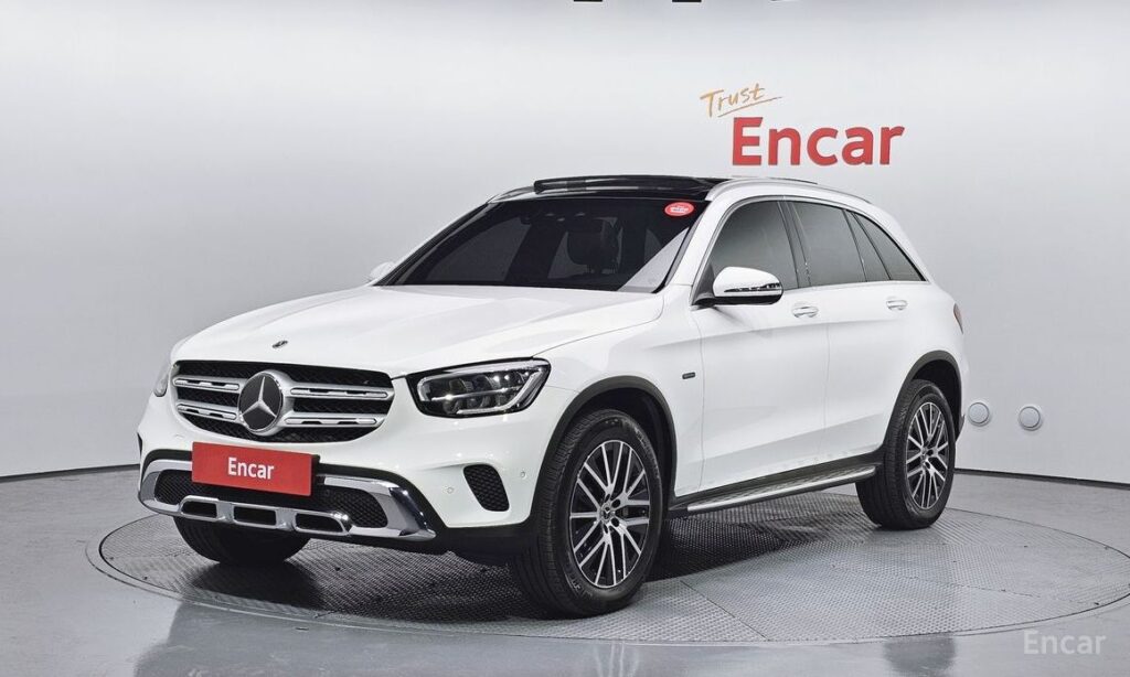 Mercedes-Benz GLC-Class 2021