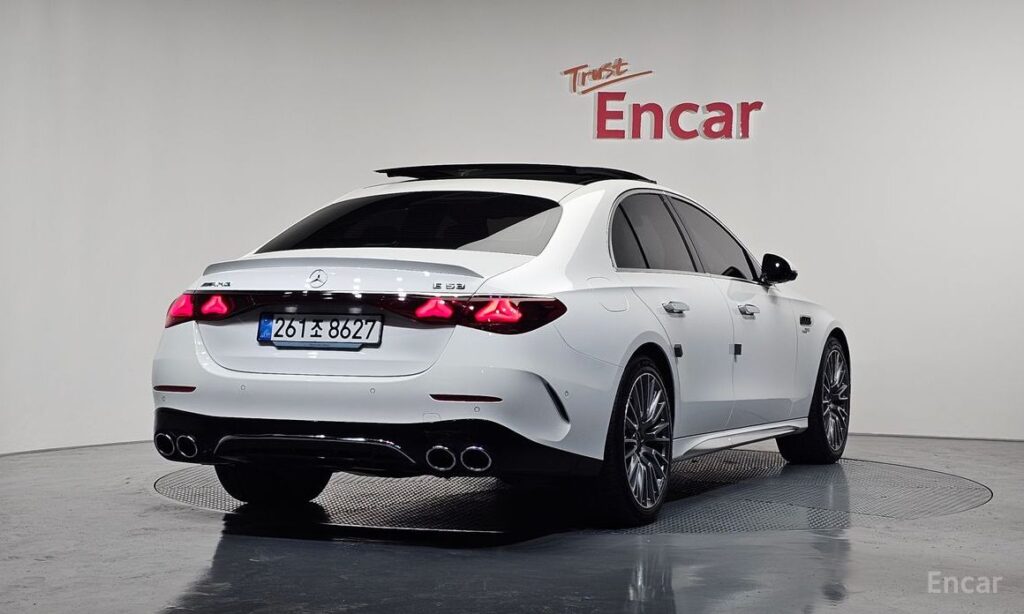 Mercedes-Benz E-Class 2025