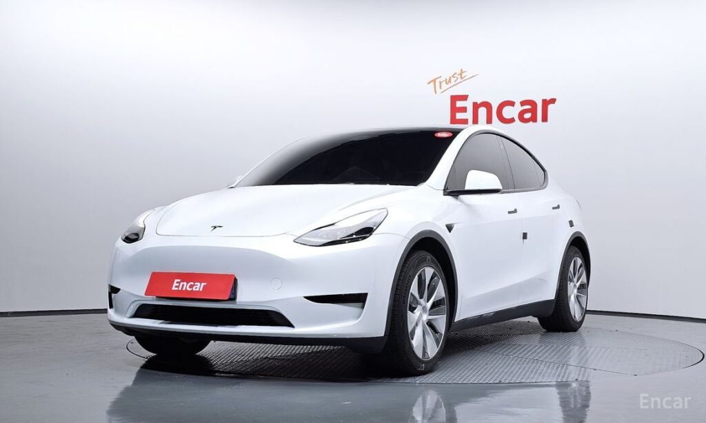 Tesla Model Y 2023