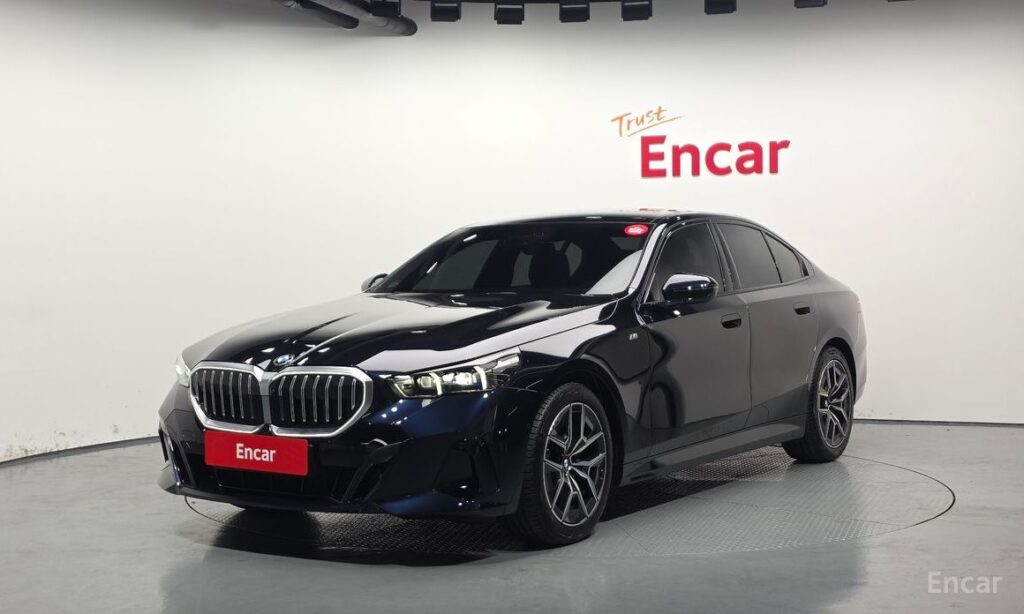 BMW 5-Series 2025