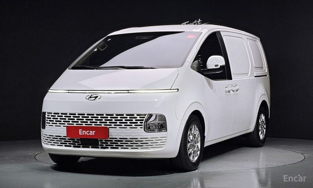 Hyundai Staria 2022