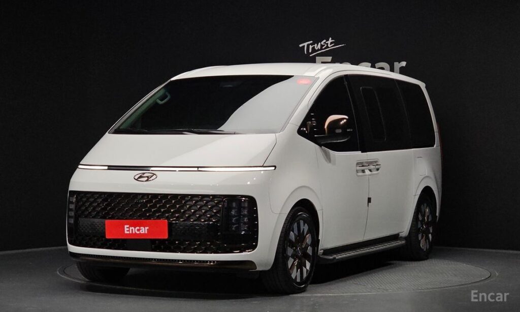 Hyundai Staria 2024
