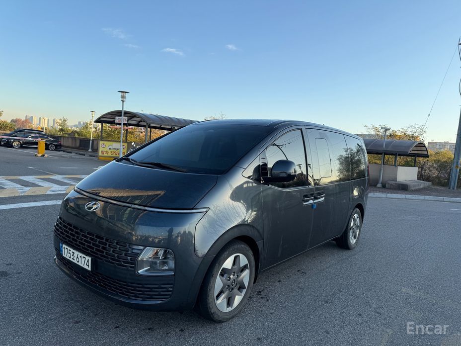 Hyundai Staria 2023