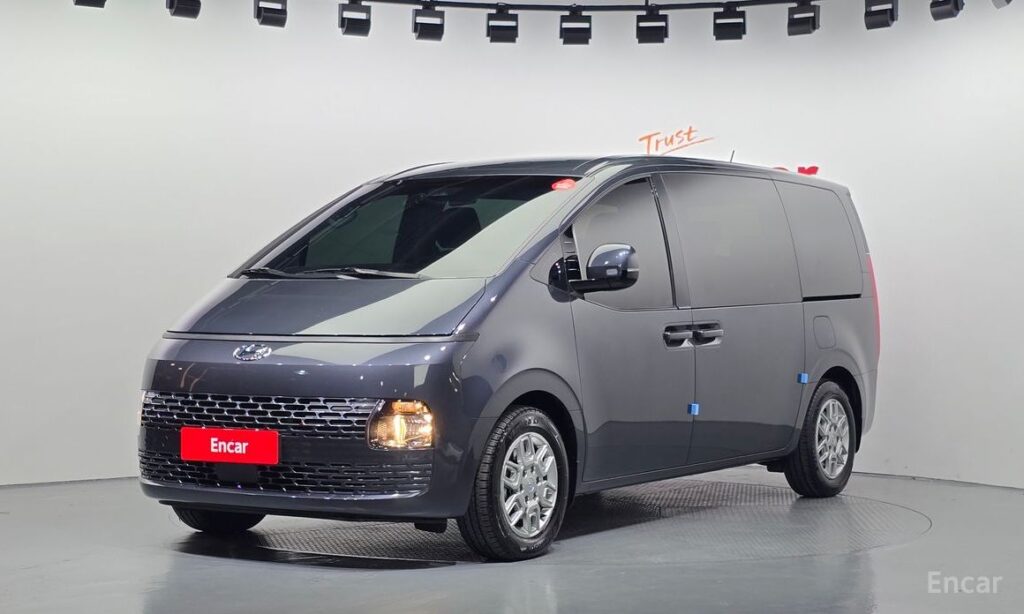 Hyundai Staria 2023