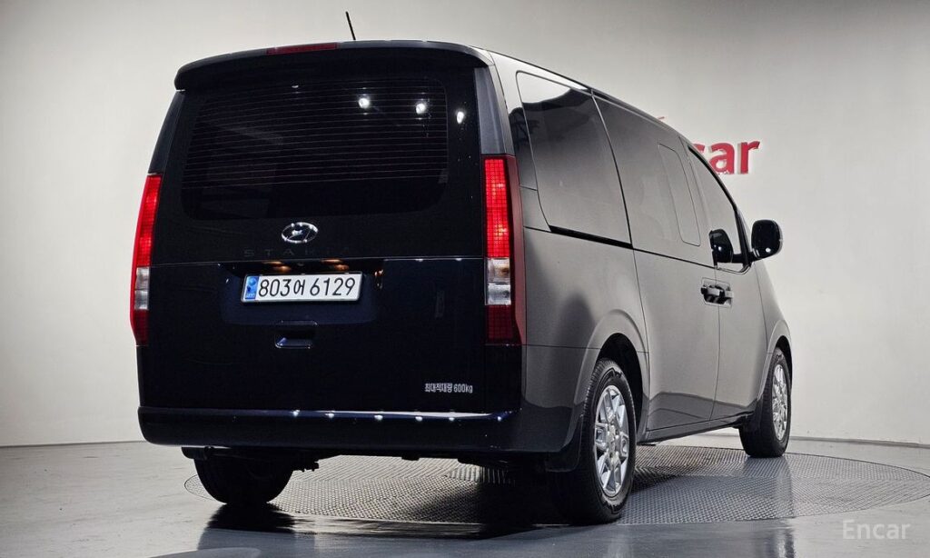Hyundai Staria 2023