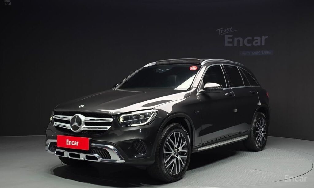 Mercedes-Benz GLC-Class 2021