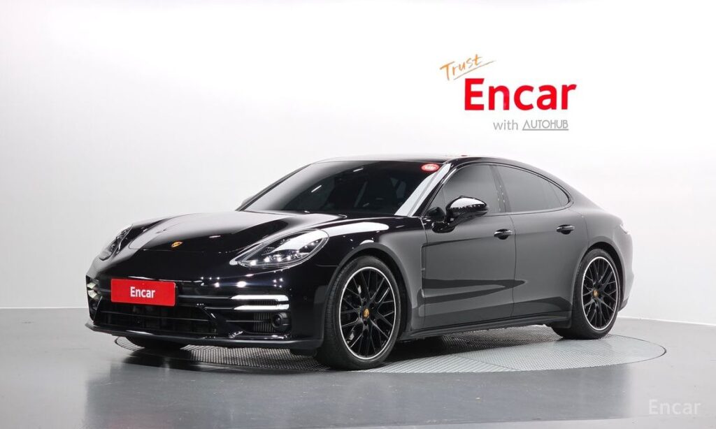 Porsche Panamera 2023