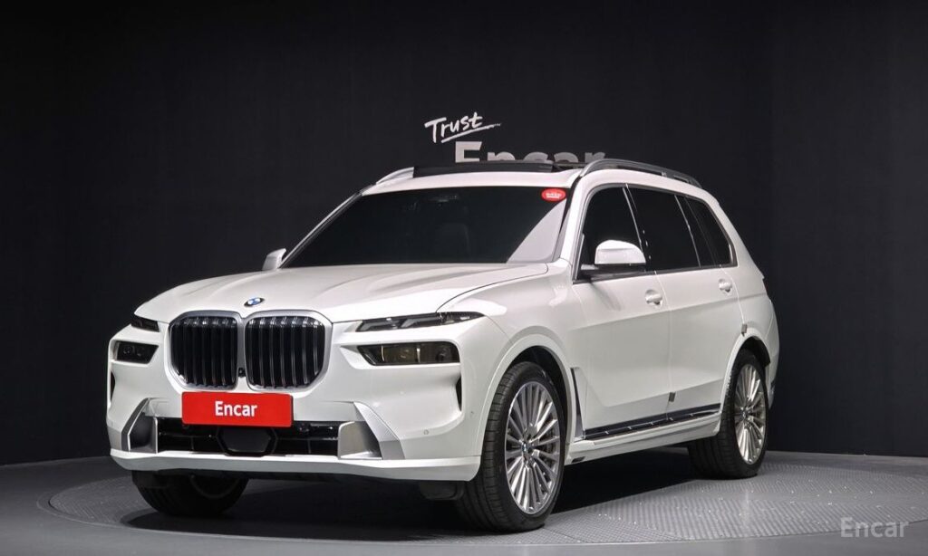 BMW X7 2025