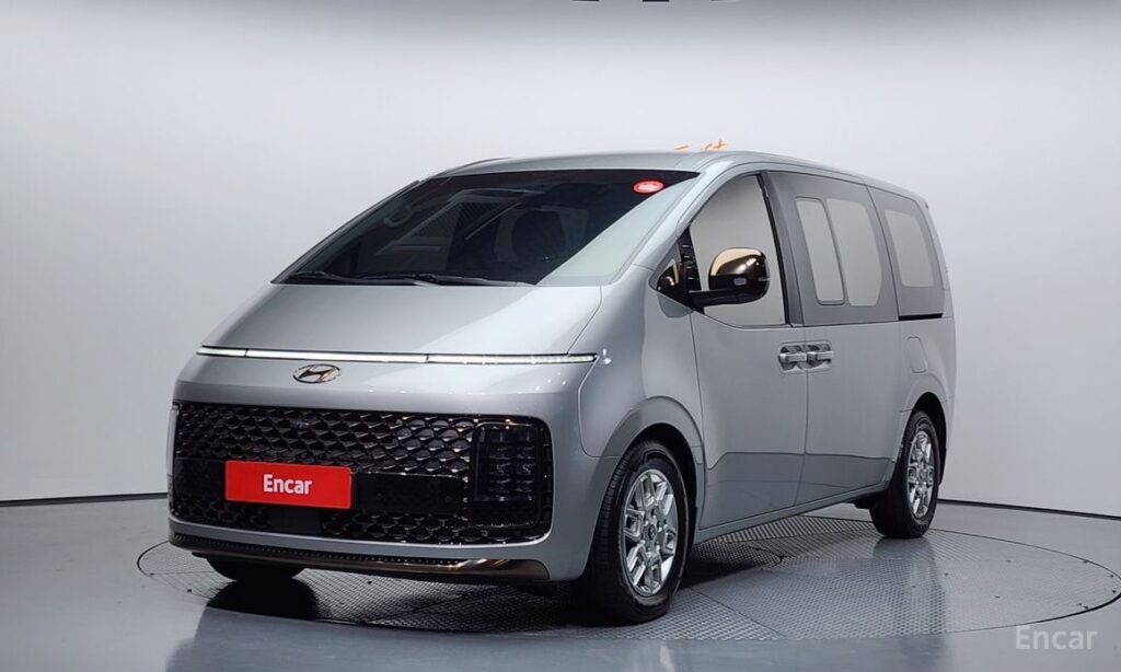 Hyundai Staria 2025