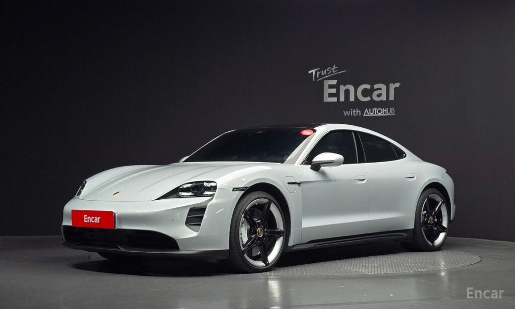 Porsche Taycan 2024