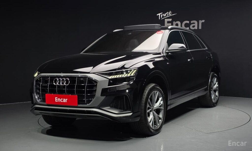 Audi Q8 2021