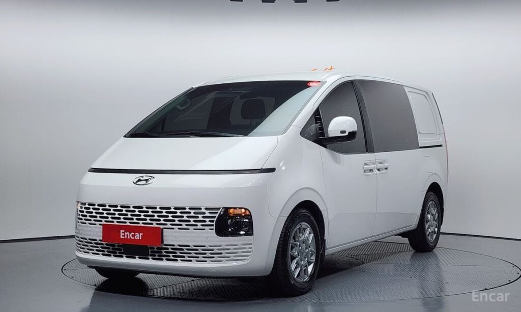 Hyundai Staria 2022