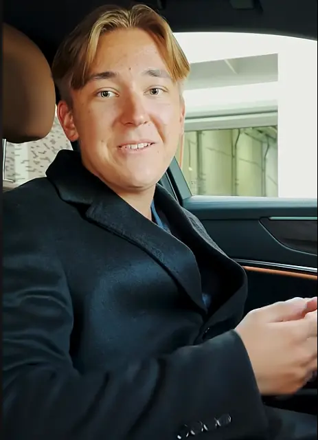 И вот наконец она передо мной. Очень нравится, просто выше моих ожиданий. Я в восторге. Мне все понравилось, оперативно отвечали на все вопросы, делали подробные осмотры, фото видео в Корее.