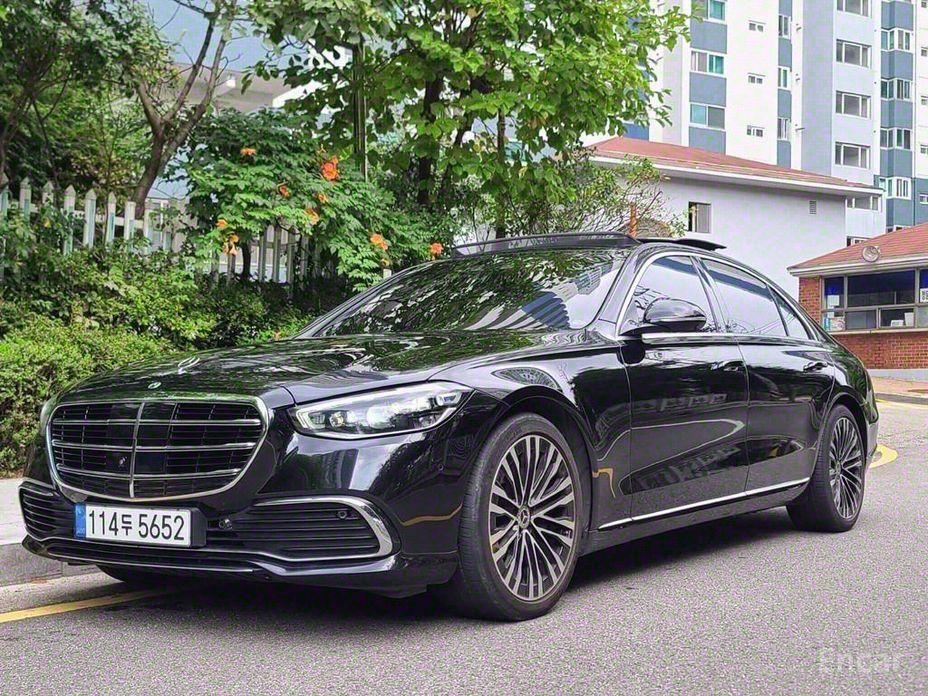 Mercedes-Benz S-Class 2021