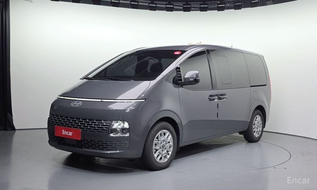 Hyundai Staria 2025