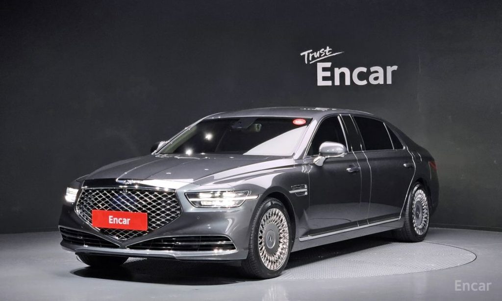 Genesis G90 2021
