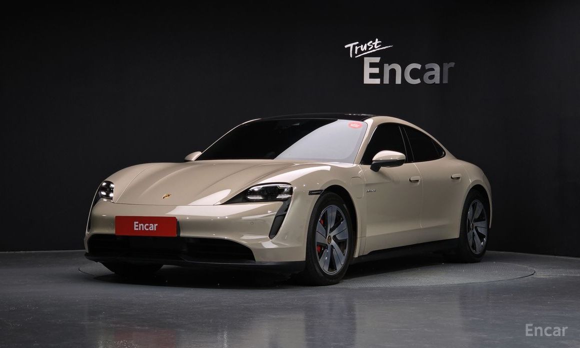 Porsche Taycan 2021