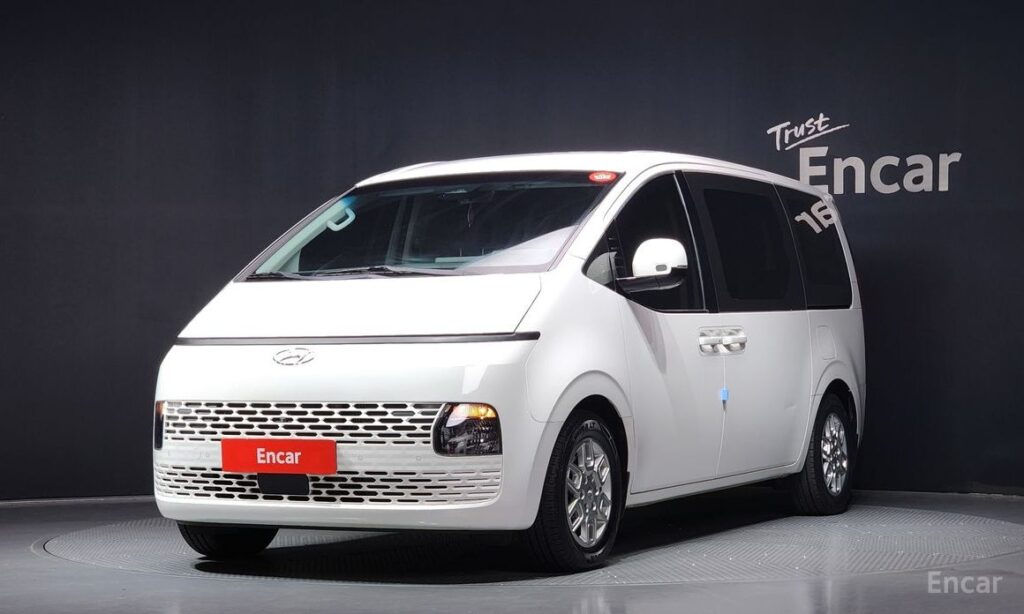 Hyundai Staria 2023