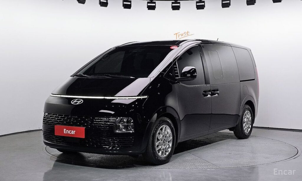 Hyundai Staria 2025