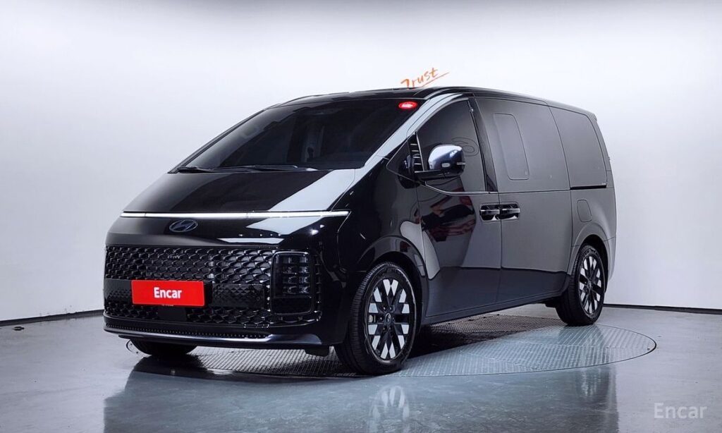 Hyundai Staria 2025