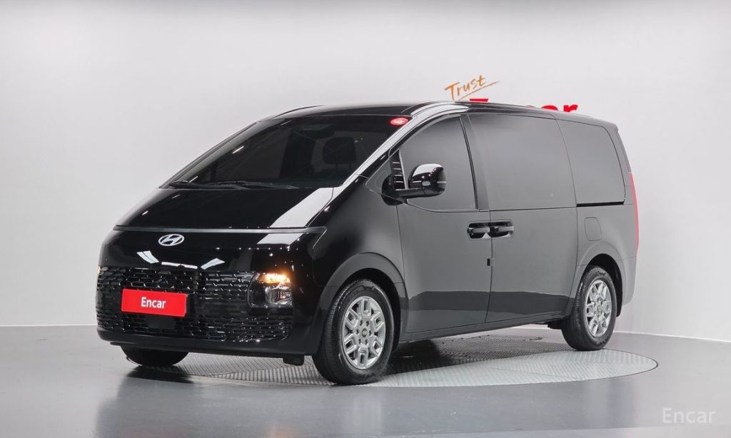 Hyundai Staria 2025