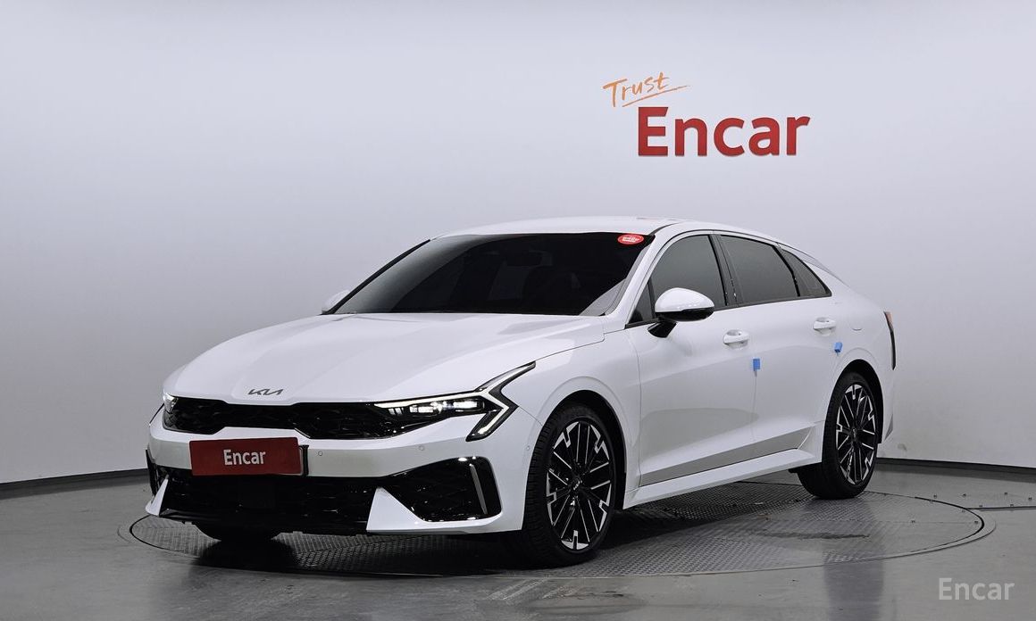 Kia K5 2025