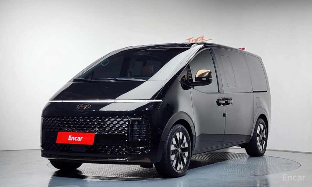 Hyundai Staria 2025