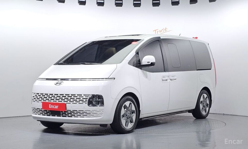 Hyundai Staria 2023
